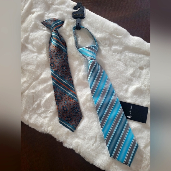 Boys xs ties - Picture 1 of 5